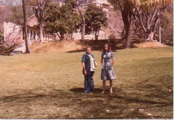 Abuelita y Ana Rosa 1983